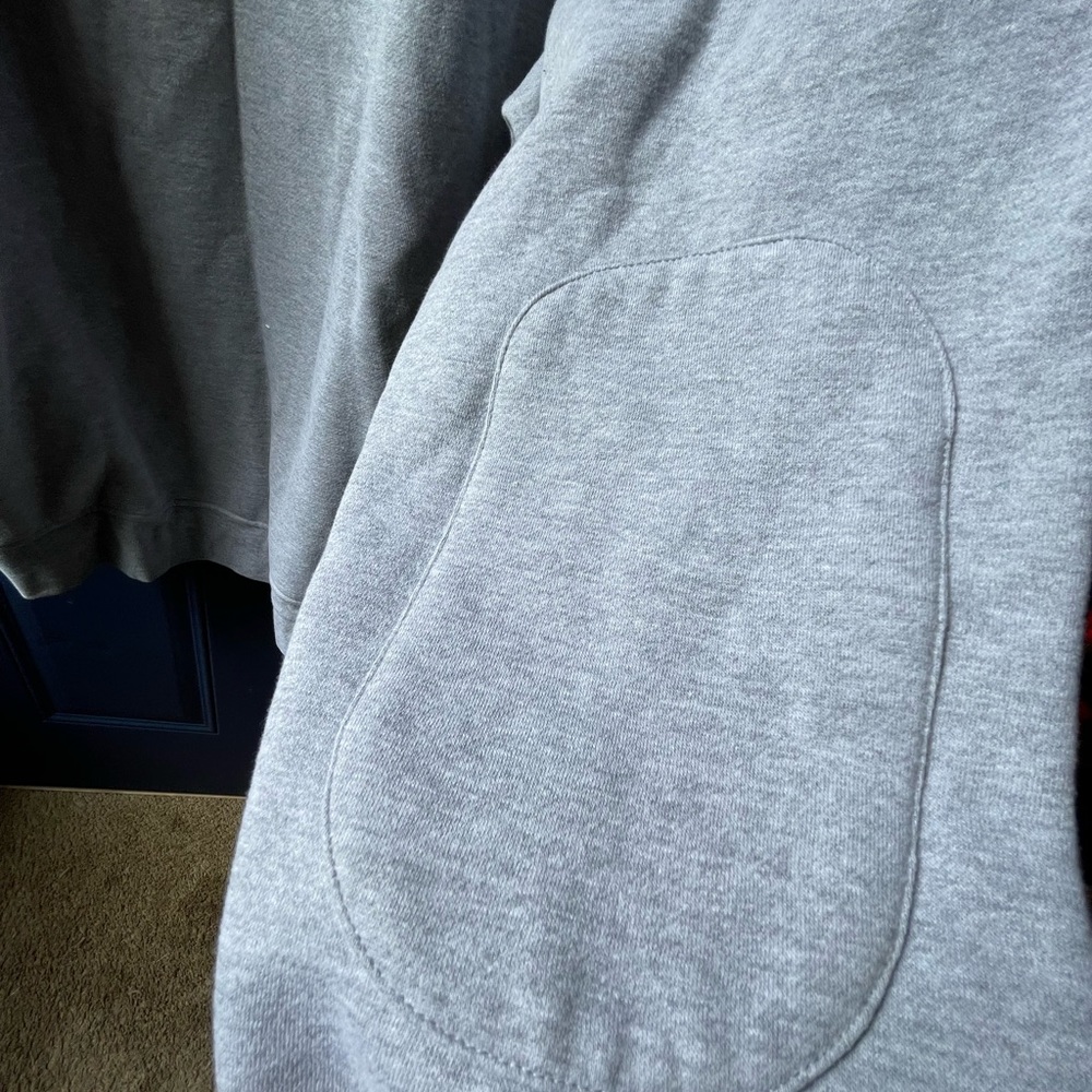 Younique, ladies, 2x, sweatshirt with pockets! Live, love, lashes NWT - Picture 6 of 7